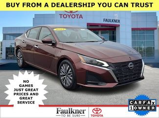 Used 2023 Nissan Altima 2.5 SV FWD video 1