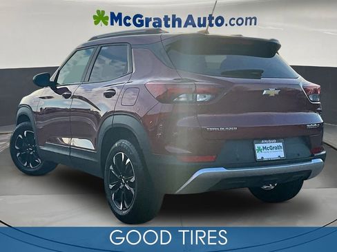 Used 2022 Chevrolet TrailBlazer LT w/ Convenience Package FWD image 4