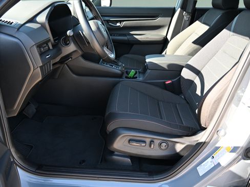 Used 2026 Honda CR-V Sport image 17