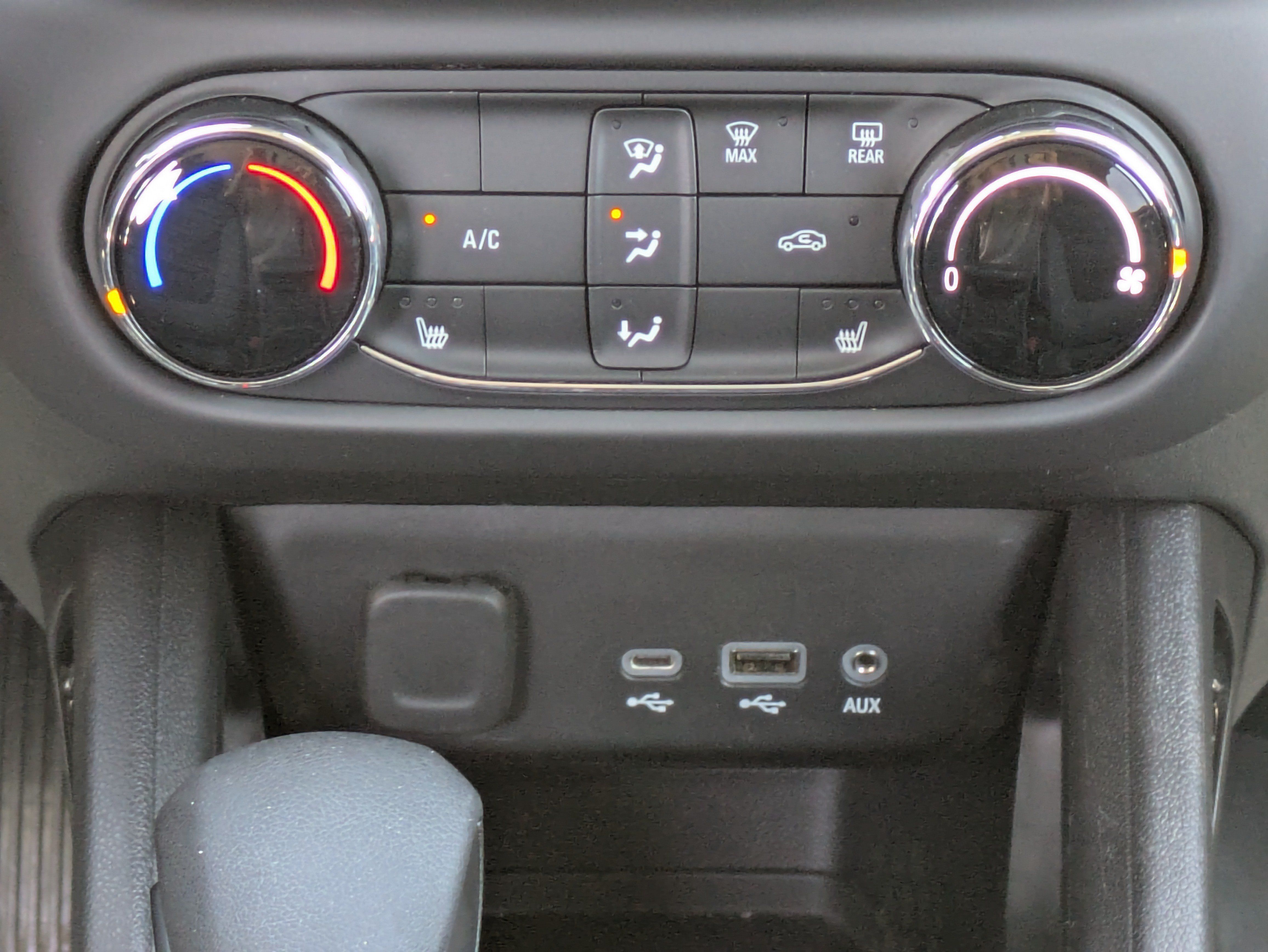 Used 2022 Chevrolet TrailBlazer LT w/ Driver Confidence Package FWD image 17