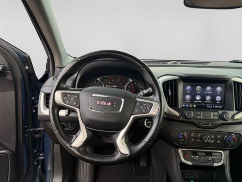 Used 2024 GMC Terrain SLT AWD/4WD image 15
