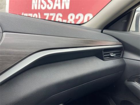 Used 2023 Nissan Altima 2.5 SV image 17