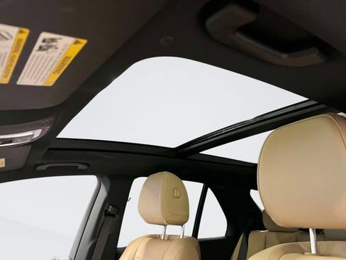 Certified 2024 Mercedes-Benz GLE 350 4MATIC image 20