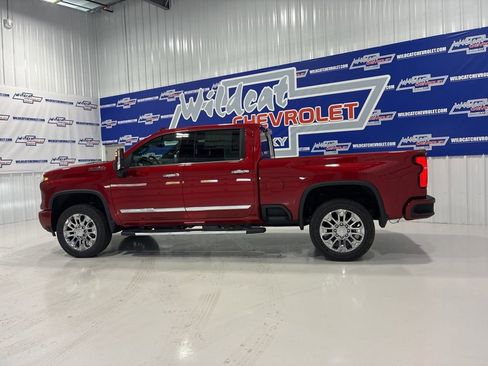 New 2026 Chevrolet Silverado 2500 High Country w/ High Country Premium Package AWD/4WD image 3