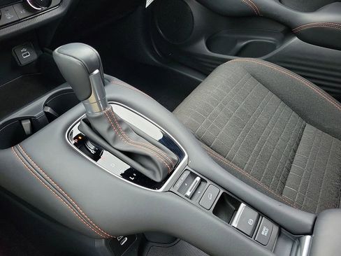 Used 2025 Honda HR-V Sport image 16