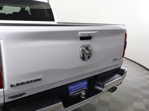 Used 2024 RAM 1500 Laramie image 15