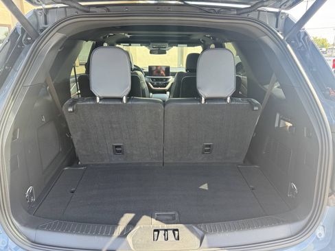 Used 2025 Ford Explorer ST AWD/4WD image 11