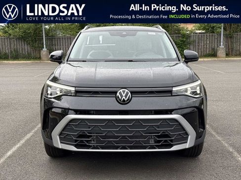 New 2026 Volkswagen Taos SE AWD/4WD image 7