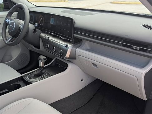 New 2026 Hyundai Kona SE image 26
