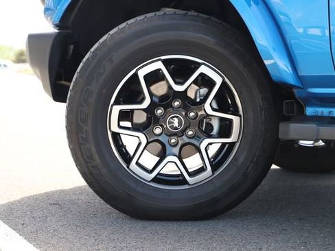 Certified 2023 Ford Bronco Outer Banks AWD/4WD image 2