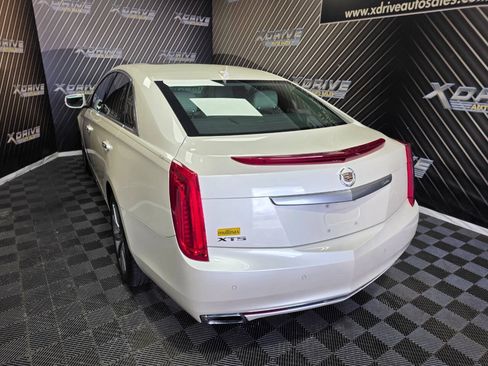 Used 2013 Cadillac XTS Luxury w/ Driver Awareness Package FWD image 11