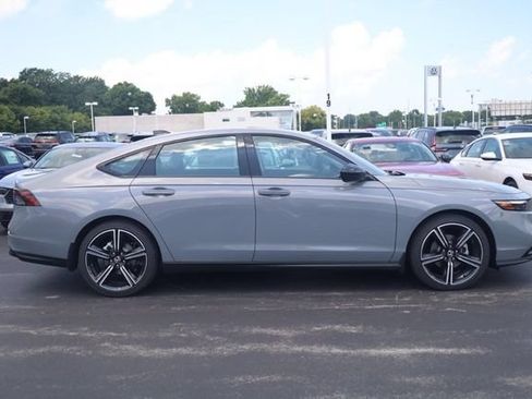 New 2026 Honda Accord SE image 4