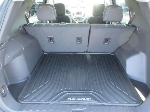 Certified 2024 Chevrolet Equinox LS FWD image 11