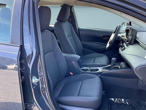 Used 2023 Toyota Corolla LE image 29