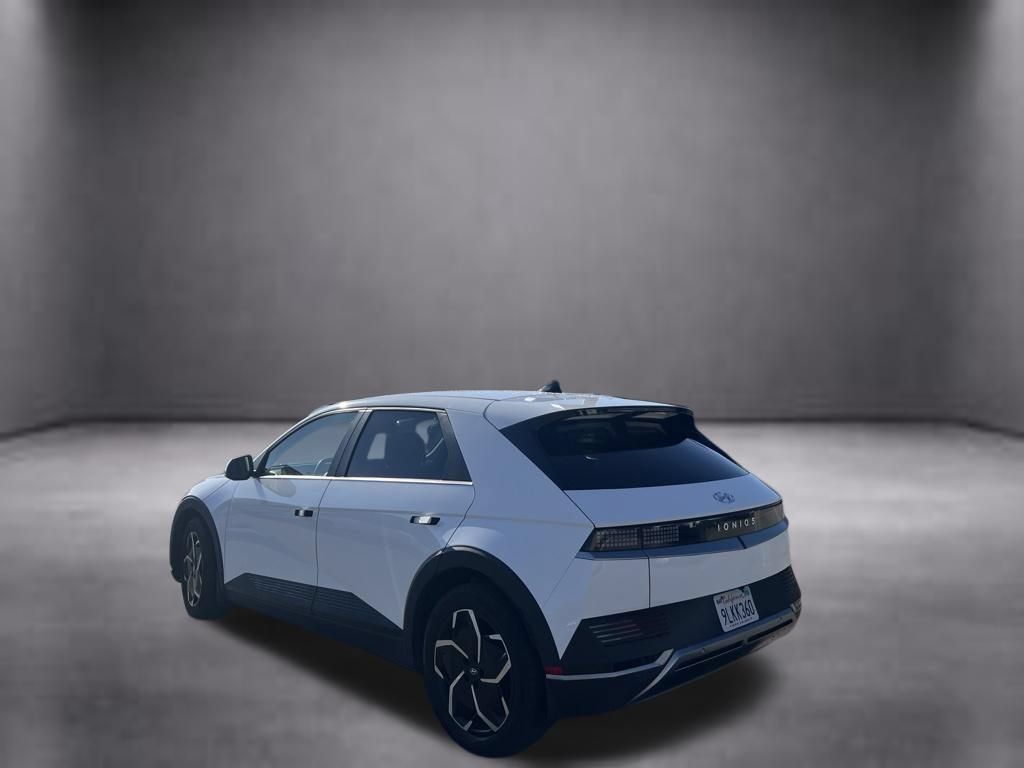 Certified 2024 Hyundai Ioniq 5 SE RWD image 6
