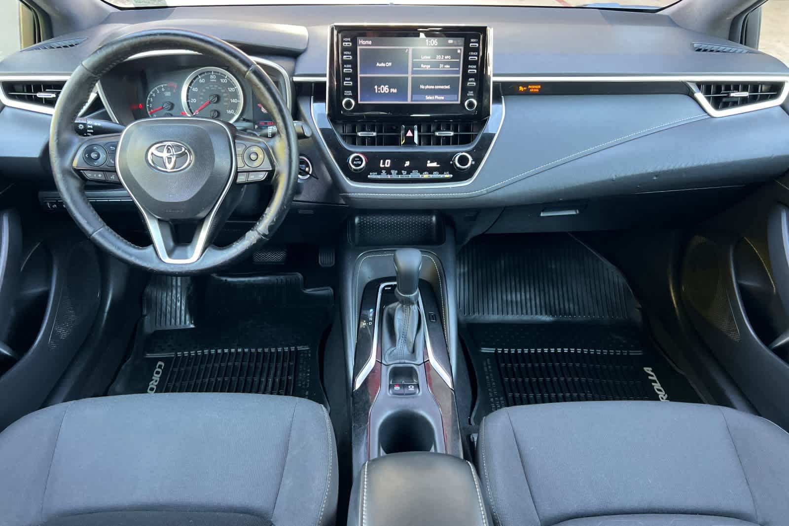 Used 2019 Toyota Corolla SE FWD image 3