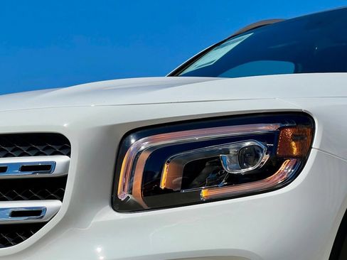 Certified 2023 Mercedes-Benz GLB 250 4MATIC image 5