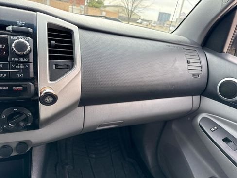 Used 2012 Toyota Tacoma PreRunner w/ TRD Off-Road Pkg image 32