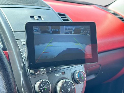 Used 2011 Kia Soul Sport FWD image 30