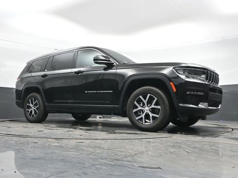 Used 2024 Jeep Grand Cherokee L Limited w/ Luxury Tech Group II image 48