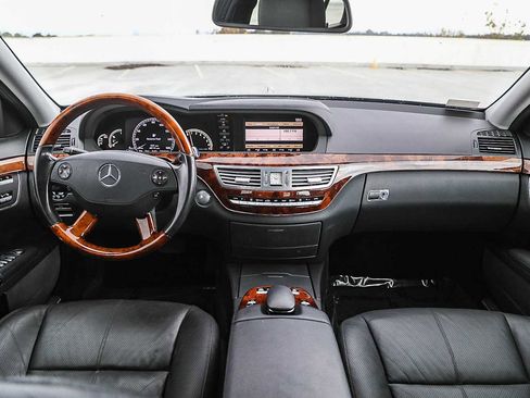 Used 2008 Mercedes-Benz S 550 image 12