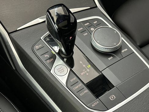 Used 2022 BMW 330i Sedan w/ Driving Assistance Package RWD image 18