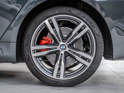 Used 2019 BMW 740i w/ M Sport Package RWD image 14