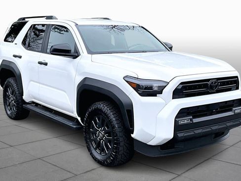 Certified 2025 Toyota 4Runner SR5 image 3