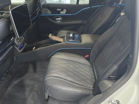 Certified 2024 Mercedes-Benz Maybach GLS 600 4MATIC image 20