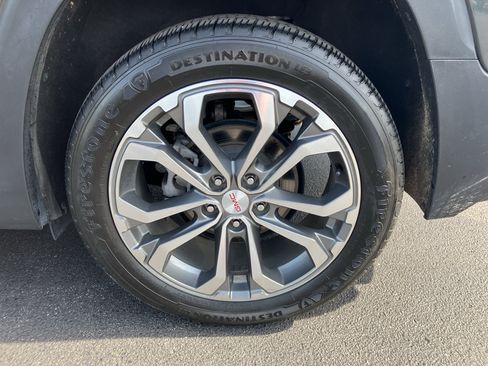 Used 2019 GMC Terrain SLT w/ Preferred Package FWD image 12