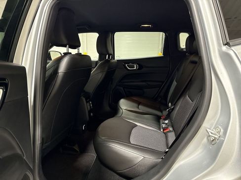 New 2026 Jeep Compass Latitude image 22