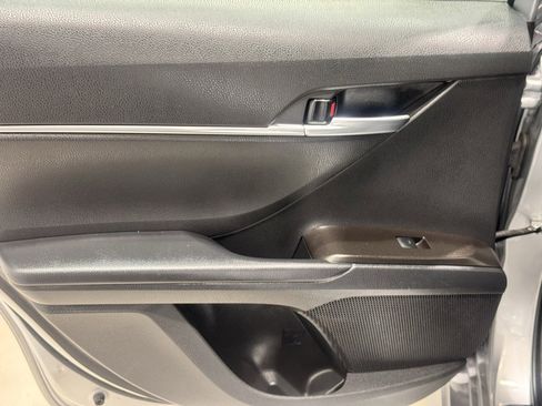 Used 2023 Toyota Camry LE image 23