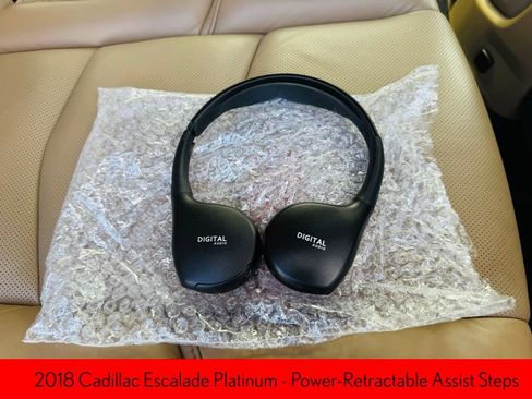 Used 2018 Cadillac Escalade Platinum image 21