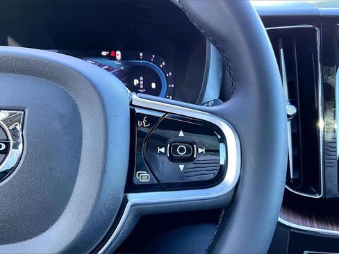 Certified 2023 Volvo XC60 B5 Plus w/ Climate Package image 11