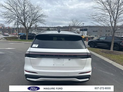 New 2026 Lincoln Nautilus Reserve w/ Jet Appearance Package image 6