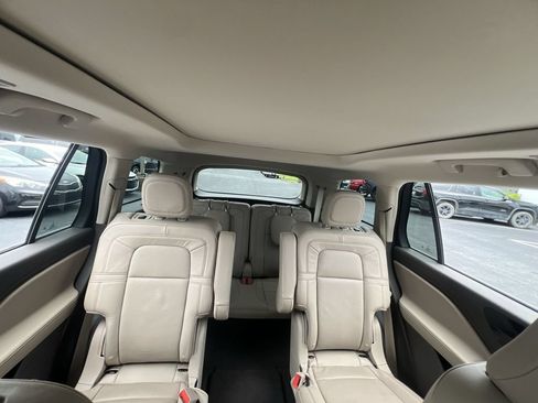 Used 2021 Lincoln Aviator Reserve w/ Equipment Group 201A AWD/4WD image 13