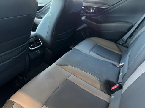 Used 2025 Subaru Outback Onyx Edition AWD/4WD image 17