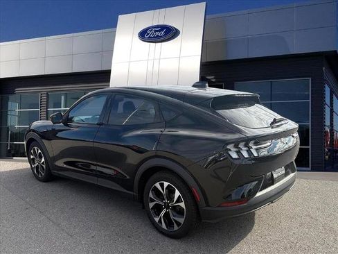 Certified 2025 Ford Mustang Mach-E Select image 3