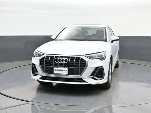 Used 2023 Audi Q3 2.0T Premium Plus w/ Premium Plus Package image 28