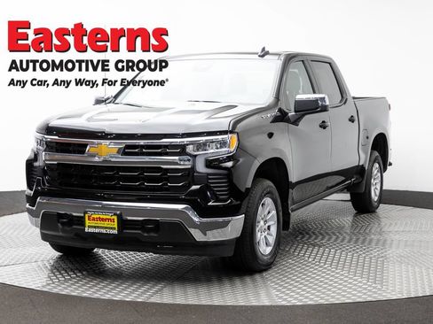 Used 2025 Chevrolet Silverado 1500 LT AWD/4WD image 1
