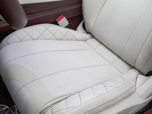 Used 2020 Bentley Continental GT image 9