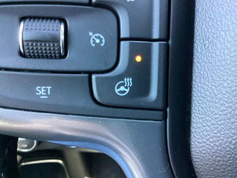 Used 2022 Chevrolet Silverado 1500 LT w/ Z71 Off-Road Package image 31