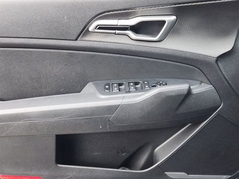 Certified 2023 Kia Sportage LX image 21