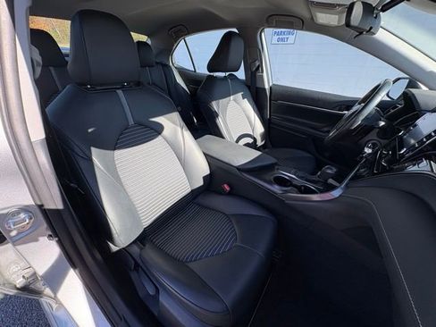 Used 2024 Toyota Camry SE image 24