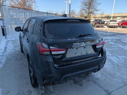 Used 2021 Mitsubishi Outlander Sport SE image 13