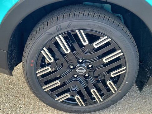 New 2026 Nissan Leaf Platinum+ FWD image 3