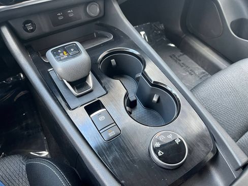 Used 2025 Nissan Rogue SV AWD/4WD image 46