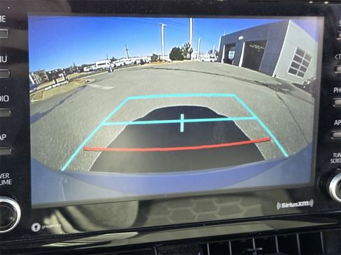 Used 2022 Toyota Corolla SE image 16