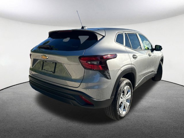 Certified 2026 Chevrolet Trax LS FWD image 13