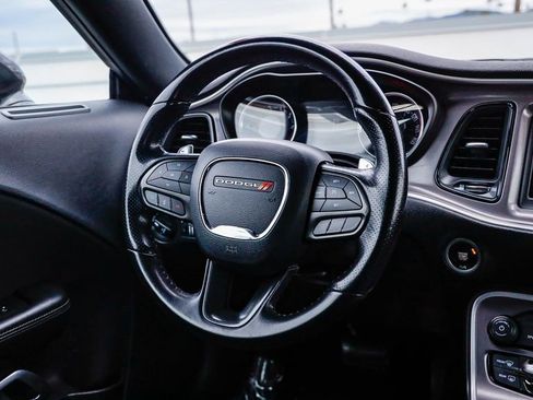 Used 2022 Dodge Challenger GT image 15